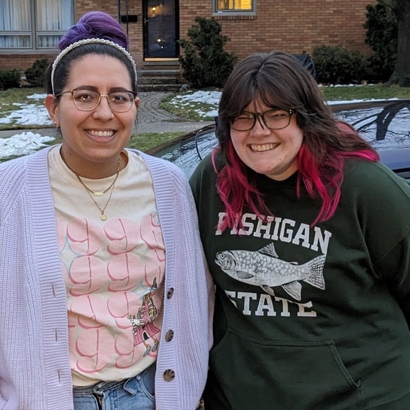 Meet your Posher- Angie, Mom of 4! - Picture 2 of 4